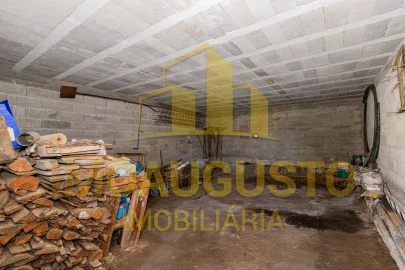 Moradia T3 para Venda em Pousafoles do Bispo, Pena Lobo e Lomba