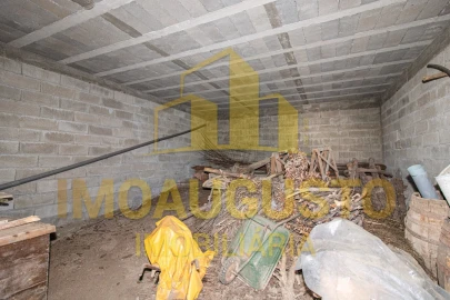 Moradia T3 para Venda em Pousafoles do Bispo, Pena Lobo e Lomba