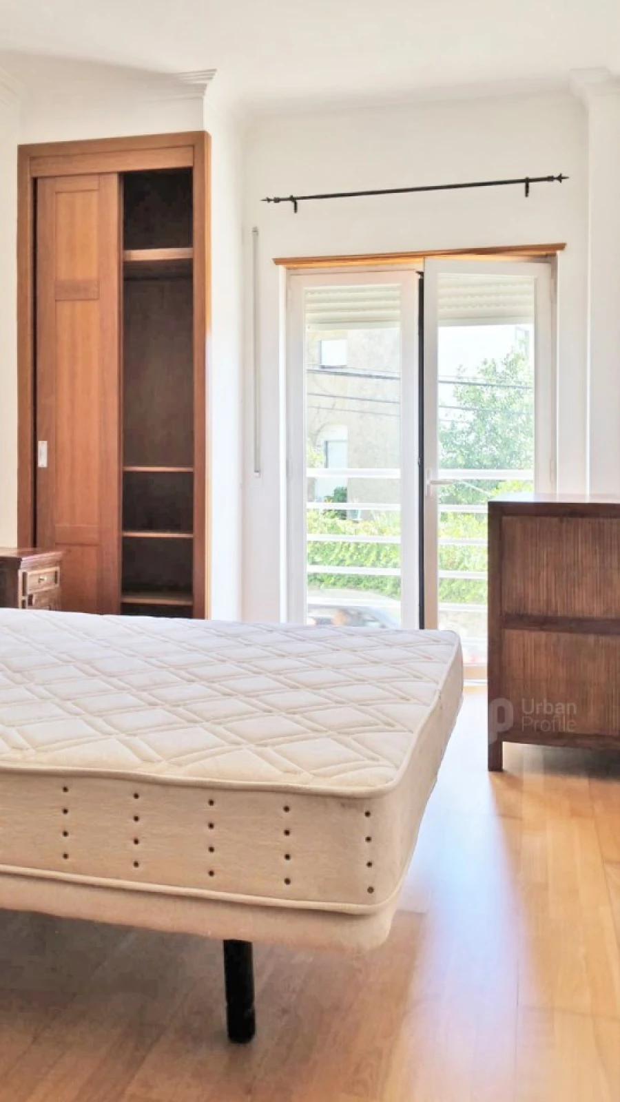 Apartamento T1 para Arrendamento em Porto Salvo Foto 10
