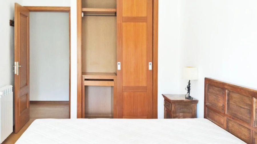 Apartamento T1 para Arrendamento em Porto Salvo Foto 12