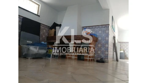 Moradia T4 para Venda em Tavarede