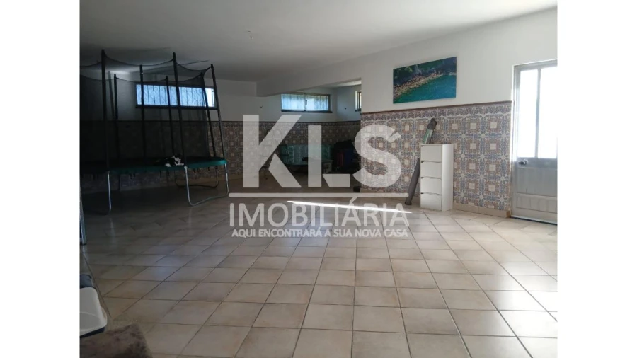 Moradia T4 para Venda em Tavarede Foto 25