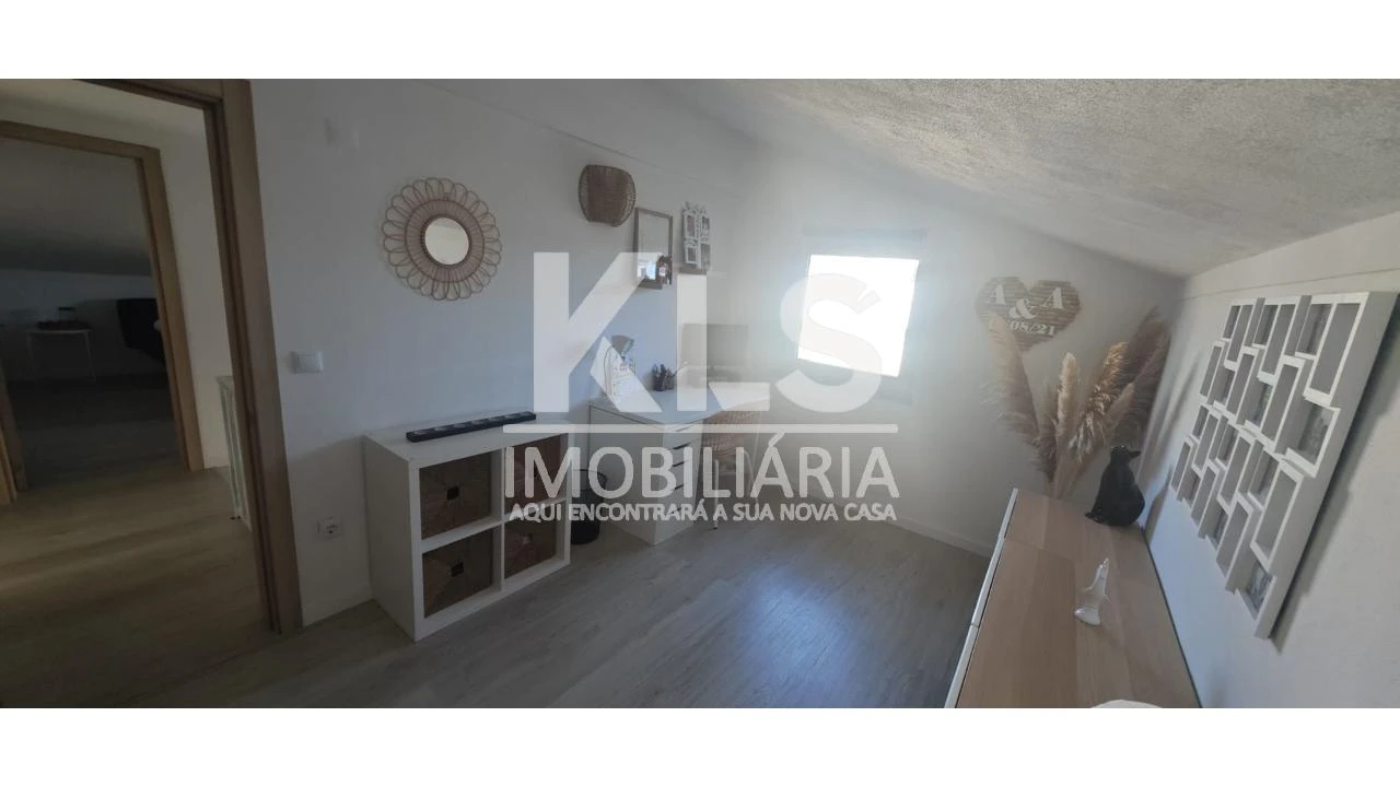 Moradia T4 para Venda em Tavarede Foto 11