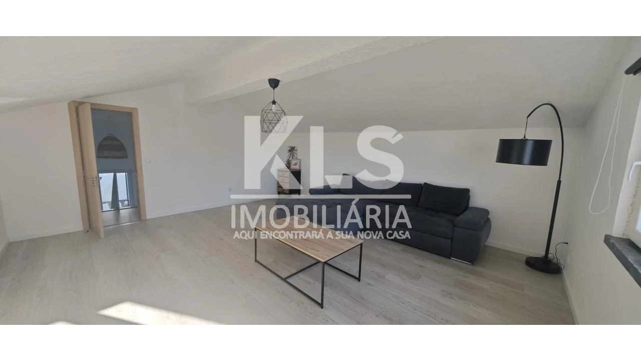 Moradia T4 para Venda em Tavarede Foto 12