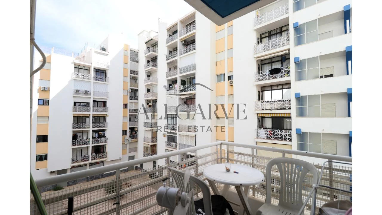 Apartamento para Venda em Armação de Pera Foto 6