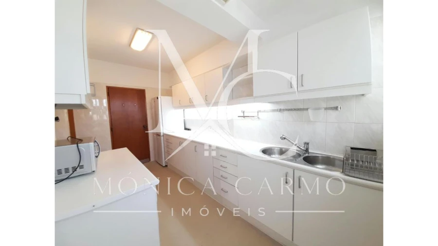 Apartamento T3 para Arrendamento em Carcavelos e Parede Foto 2