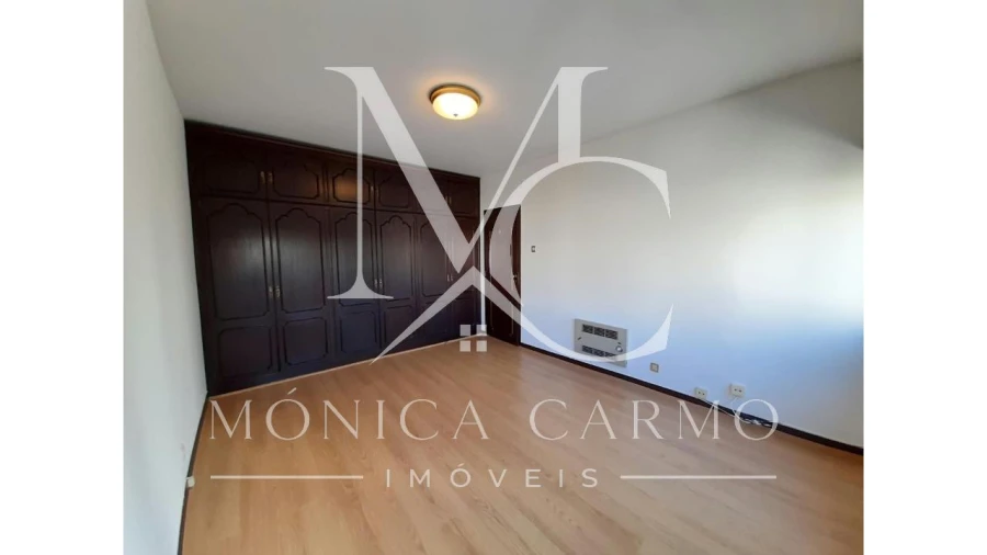 Apartamento T3 para Arrendamento em Carcavelos e Parede Foto 3