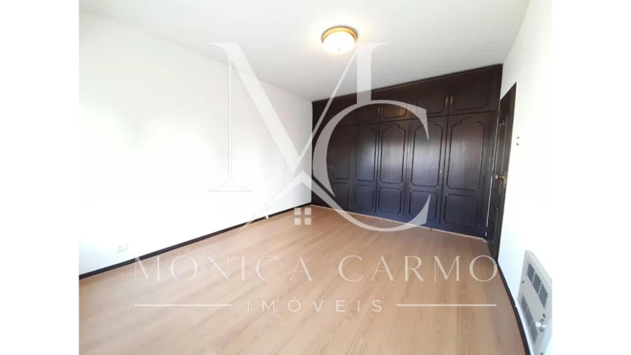 Apartamento T3 para Arrendamento em Carcavelos e Parede Foto 12