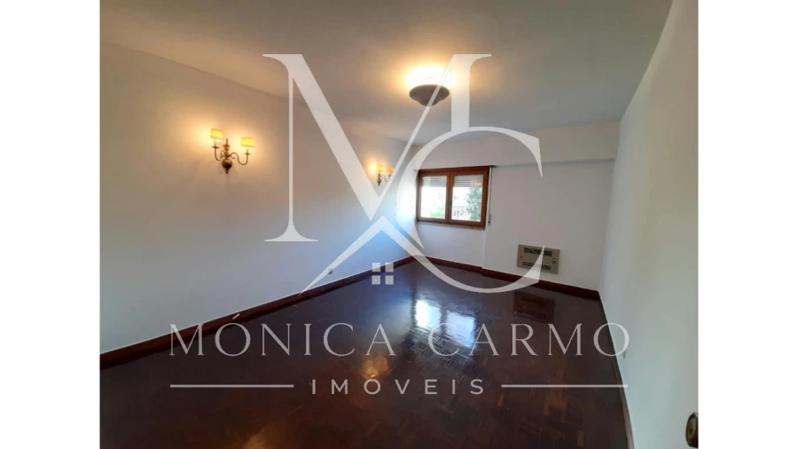 Apartamento T3 para Arrendamento em Carcavelos e Parede Foto 9