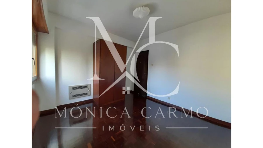 Apartamento T3 para Arrendamento em Carcavelos e Parede