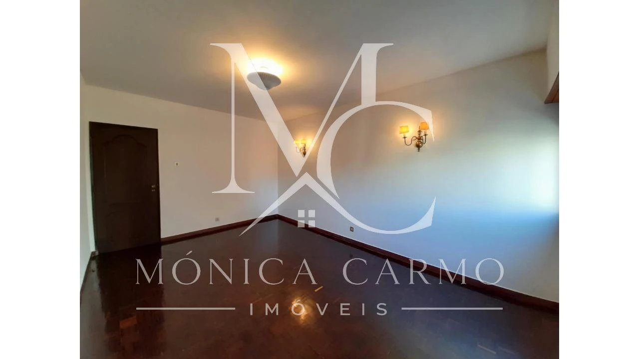 Apartamento T3 para Arrendamento em Carcavelos e Parede Foto 8