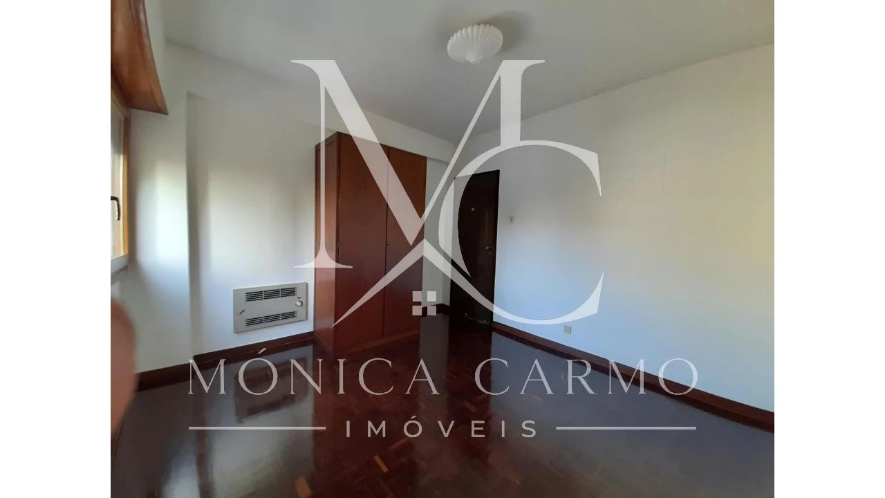 Apartamento T3 para Arrendamento em Carcavelos e Parede Foto 1