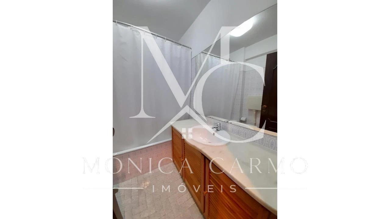 Apartamento T3 para Arrendamento em Carcavelos e Parede Foto 4