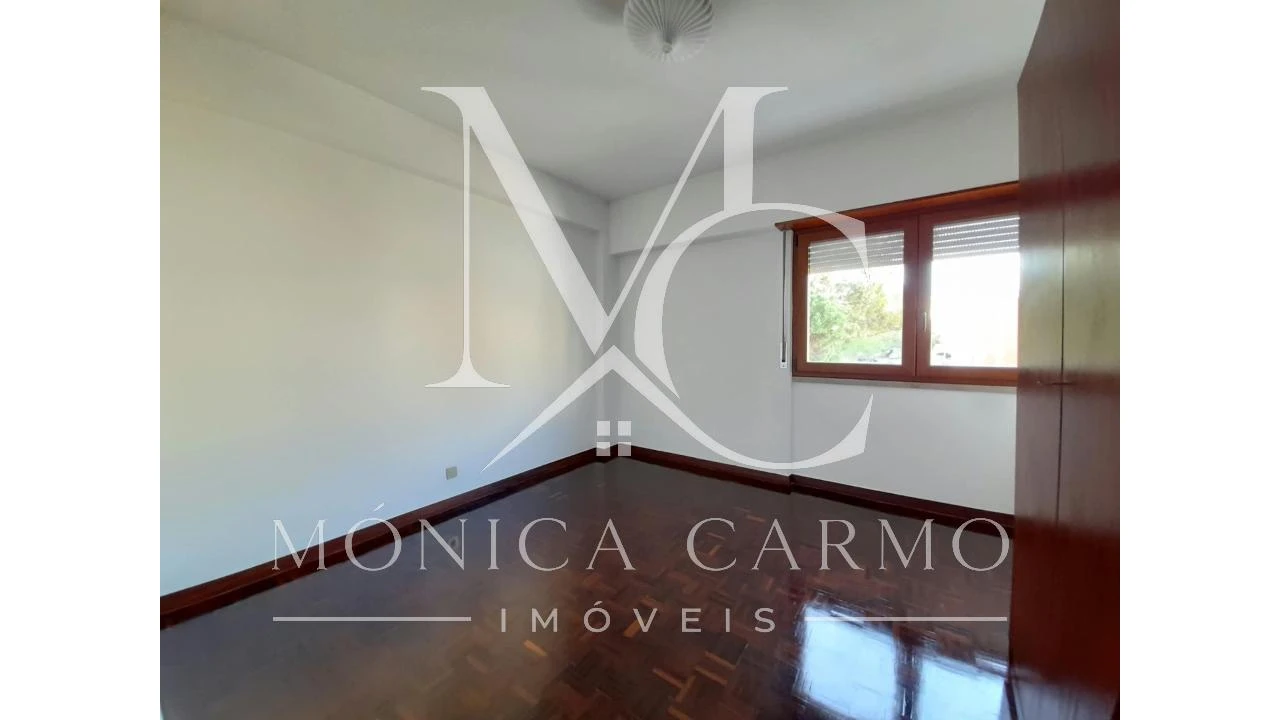 Apartamento T3 para Arrendamento em Carcavelos e Parede Foto 7
