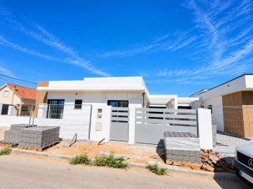 Moradia T3 para Venda em Fernao Ferro