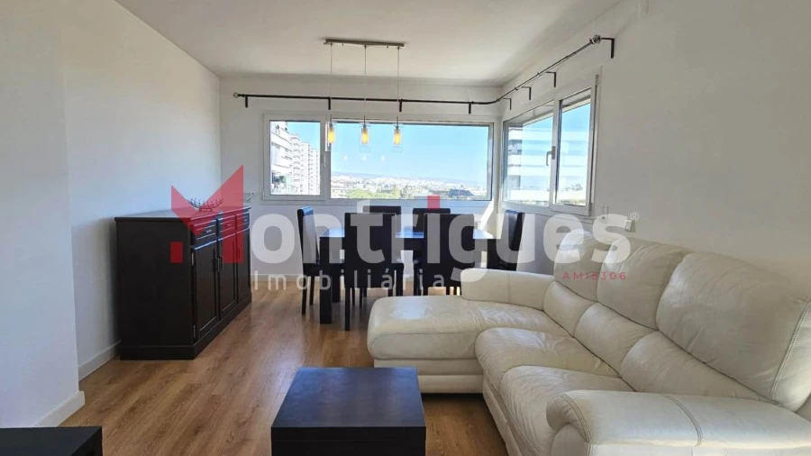 Apartamento T2 para Arrendamento em Parque das Nações