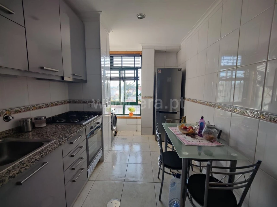 Apartamento T2 para Venda em Avintes Foto 4