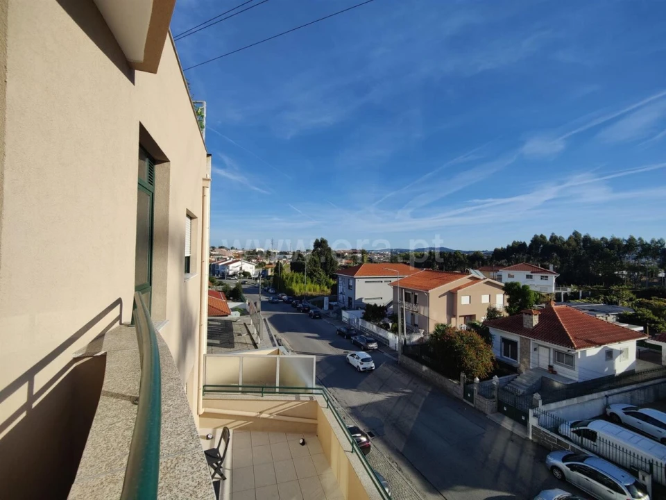 Apartamento T2 para Venda em Avintes Foto 6