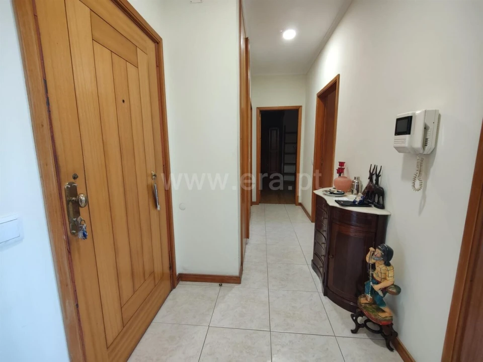 Apartamento T2 para Venda em Avintes Foto 8