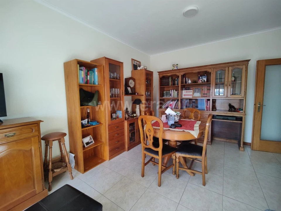 Apartamento T2 para Venda em Avintes Foto 3