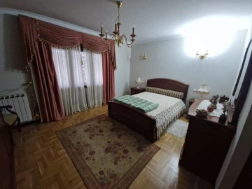 Moradia T5 para Venda em Prado e Remoães