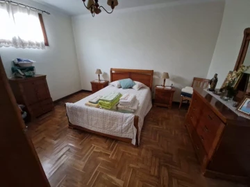 Moradia T5 para Venda em Prado e Remoães