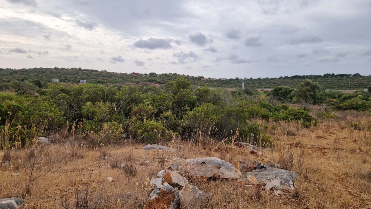 Terreno para Venda em Faro (Sé e São Pedro) Foto 4