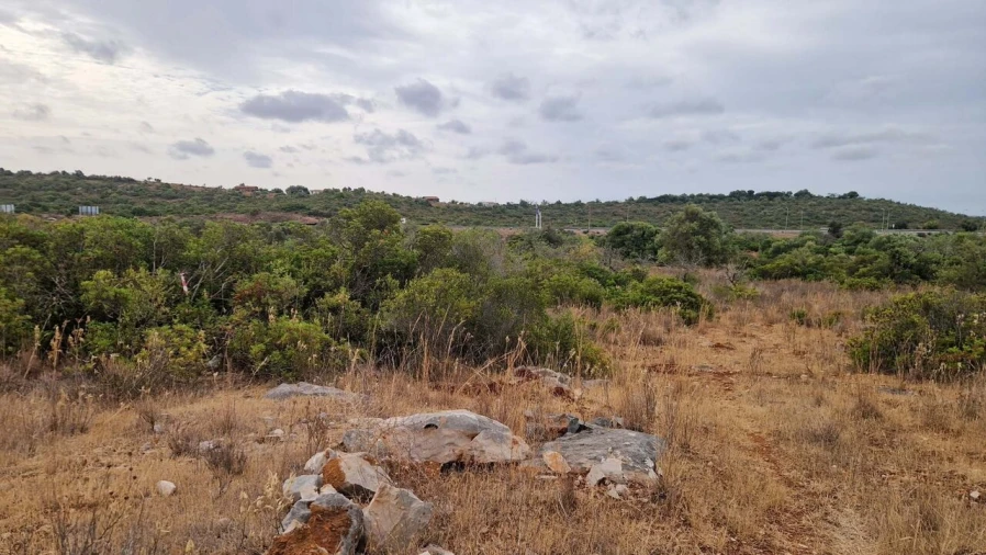 Terreno para Venda em Faro (Sé e São Pedro) Foto 3
