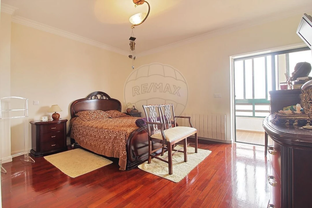 Apartamento T3 para Venda em Massamá e Monte Abraão Foto 24