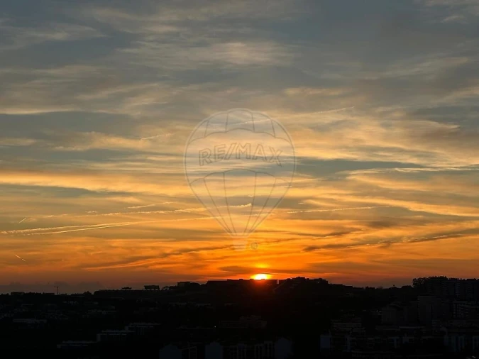 Apartamento T3 para Venda em Massamá e Monte Abraão Foto 32