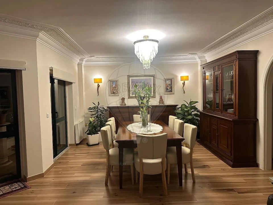 Apartamento T3 para Venda em Massamá e Monte Abraão Foto 14