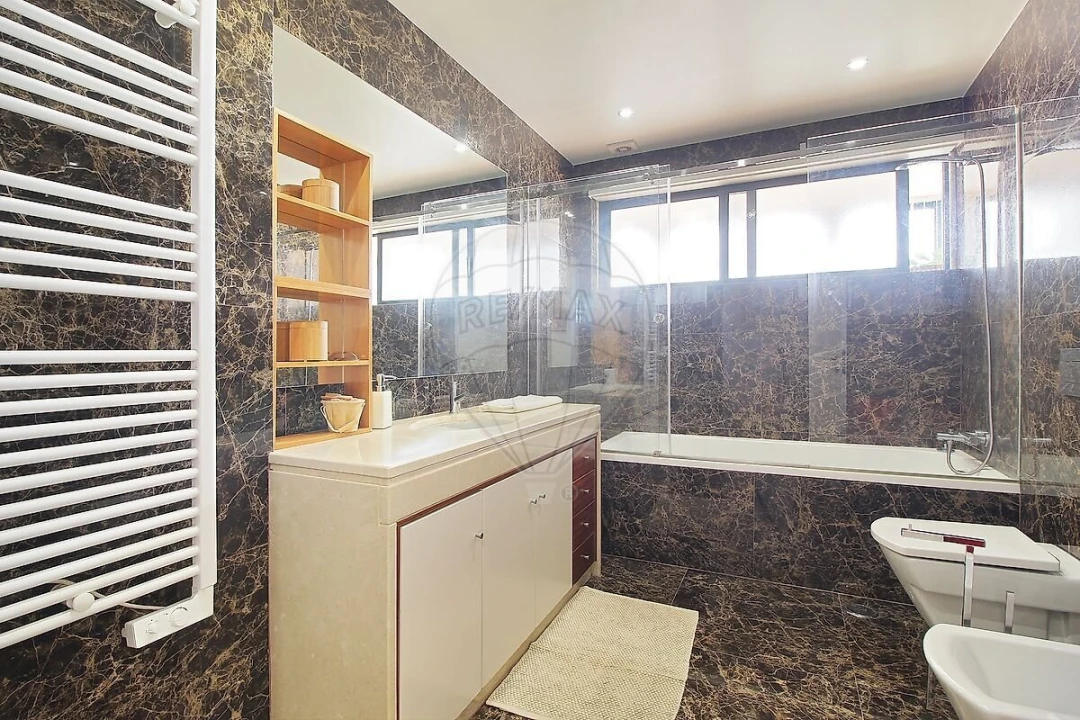 Apartamento T3 para Venda em Massamá e Monte Abraão Foto 25