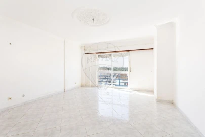 Apartamento T2 para Venda em Rio de Mouro