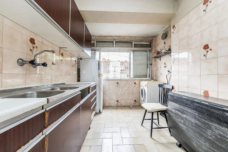 Apartamento T2 para Venda em Águas Livres Foto 14