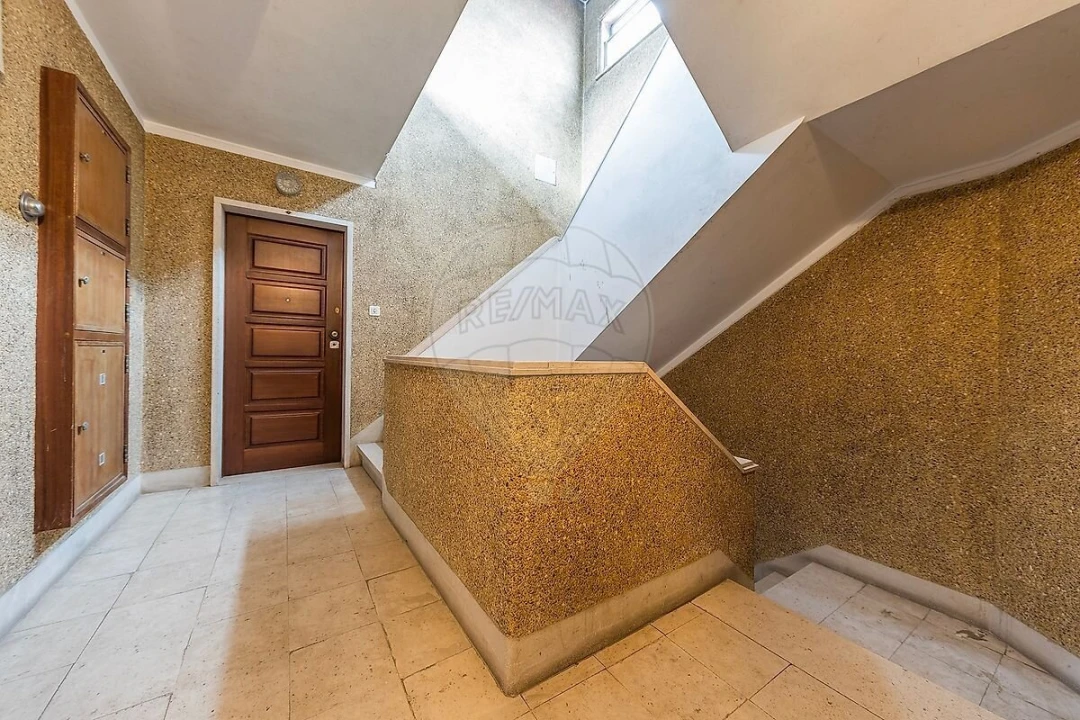 Apartamento T2 para Venda em Águas Livres Foto 22