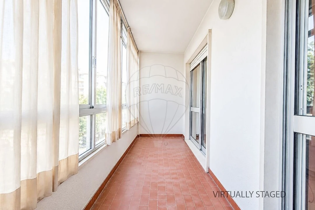 Apartamento T2 para Venda em Águas Livres Foto 19