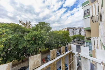 Apartamento T1 para Venda em Queluz e Belas