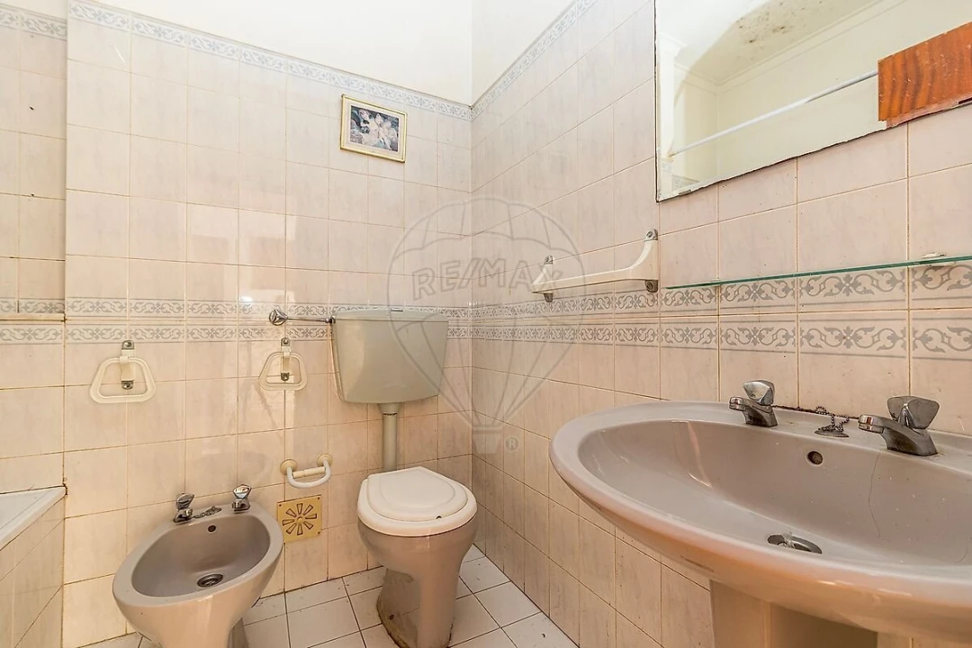 Apartamento T1 para Venda em Queluz e Belas Foto 9