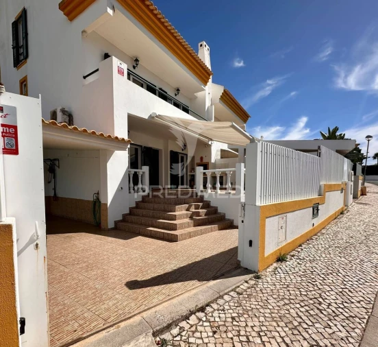 Moradia T3 para Venda em Albufeira e Olhos de Água Foto 34