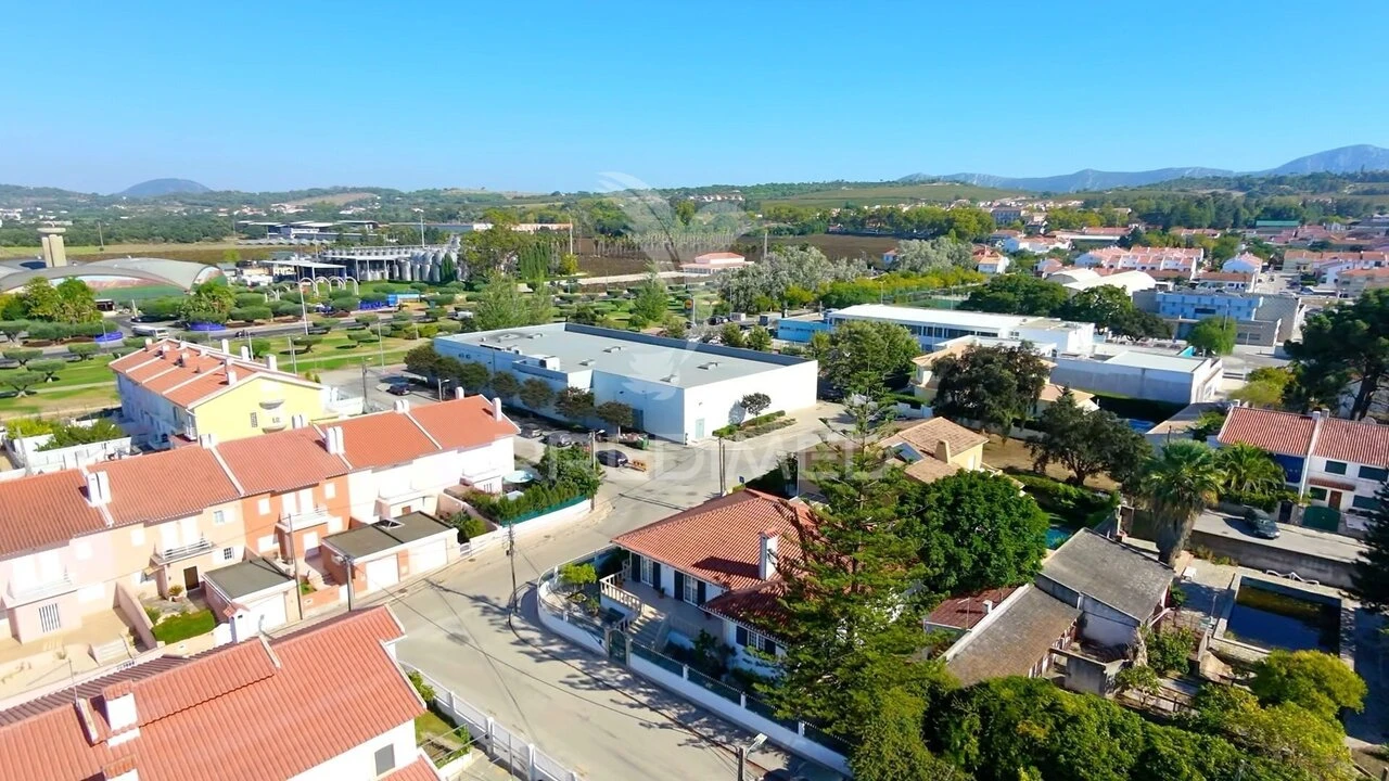 Moradia T6 para Venda em Azeitão (São Lourenço e São Simão) Foto 39