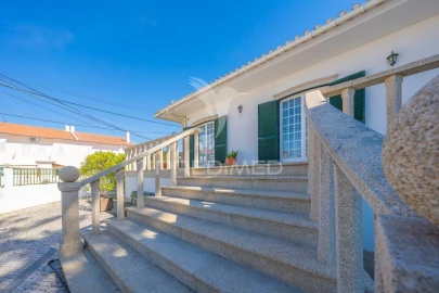 Moradia T6 para Venda em Azeitão (São Lourenço e São Simão)