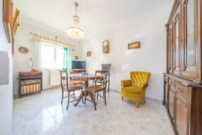Moradia T6 para Venda em Azeitão (São Lourenço e São Simão)