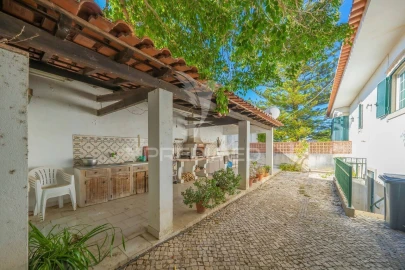 Moradia T6 para Venda em Azeitão (São Lourenço e São Simão)