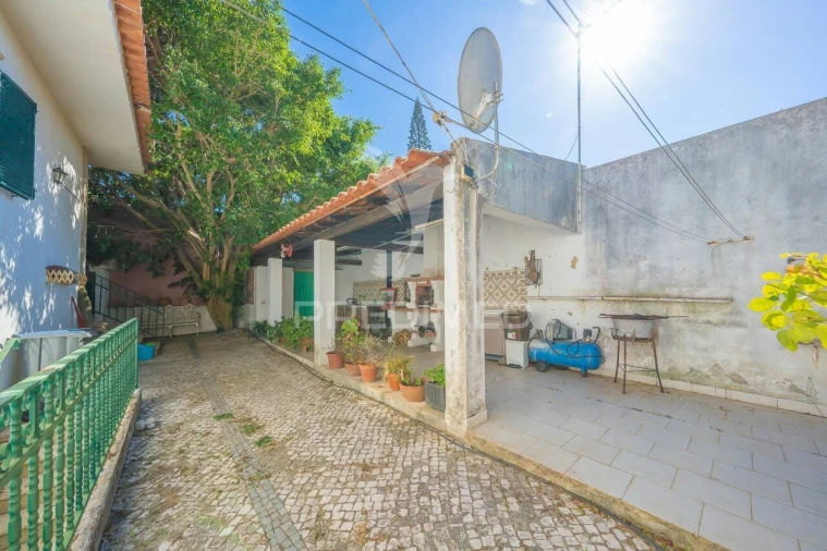 Moradia T6 para Venda em Azeitão (São Lourenço e São Simão) Foto 34
