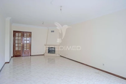 Apartamento T2 para Venda em Algueirão-Mem Martins