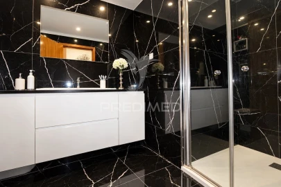 Apartamento T3 para Venda em Pedrouços