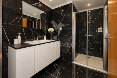 Apartamento T3 para Venda em Pedrouços
