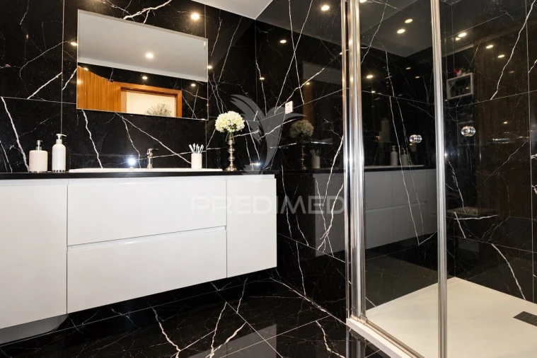 Apartamento T3 para Venda em Pedrouços Foto 27