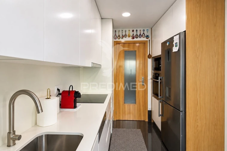 Apartamento T3 para Venda em Pedrouços Foto 25