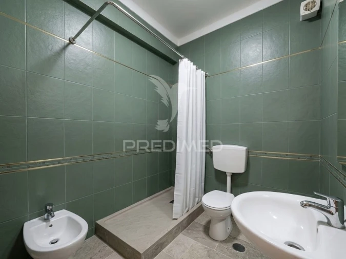 Apartamento T3 para Venda em Almada, Cova da Piedade, Pragal e Cacilhas Foto 28